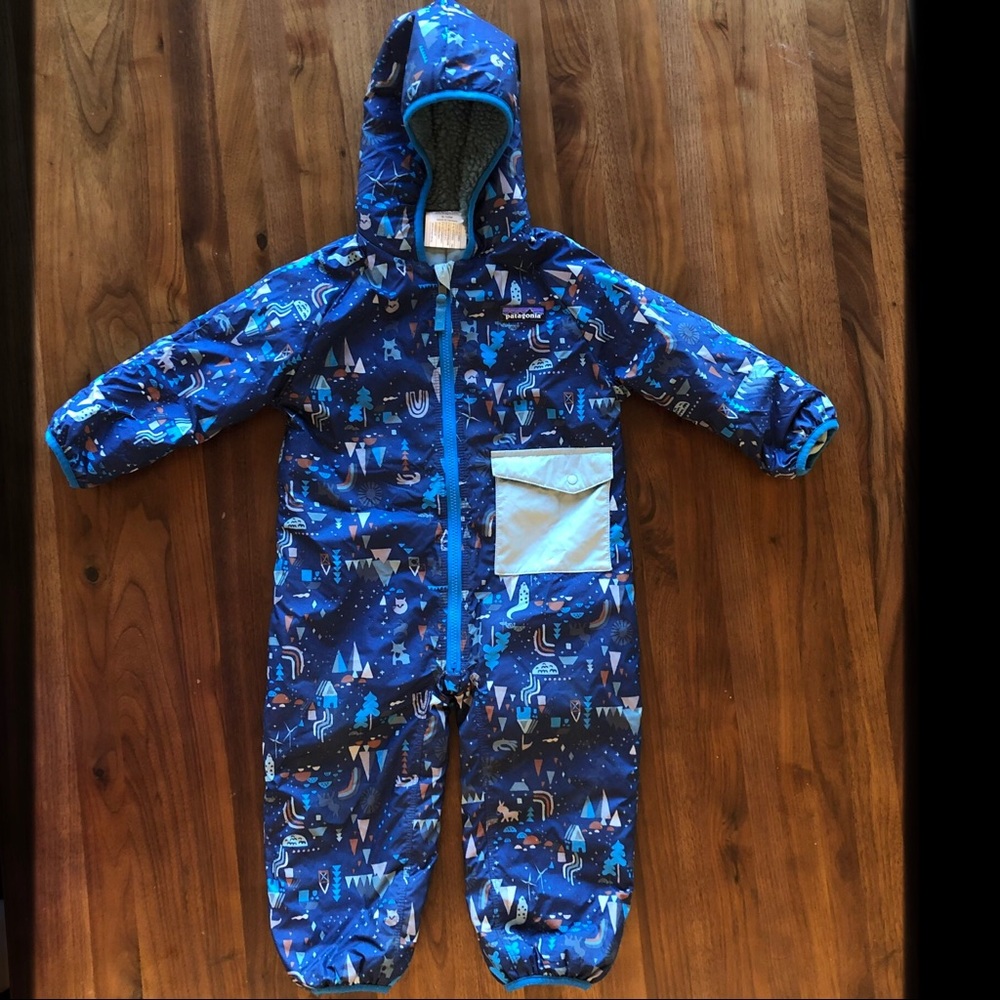 Patagonia Reversible Puff-Ball Bunting 6-12 months.